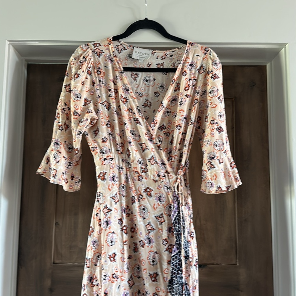 Hayden Floral Wrap Dress with ruffles! - Picture 3 of 16